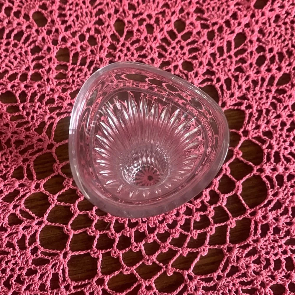 Elegant Clear Glass Vase